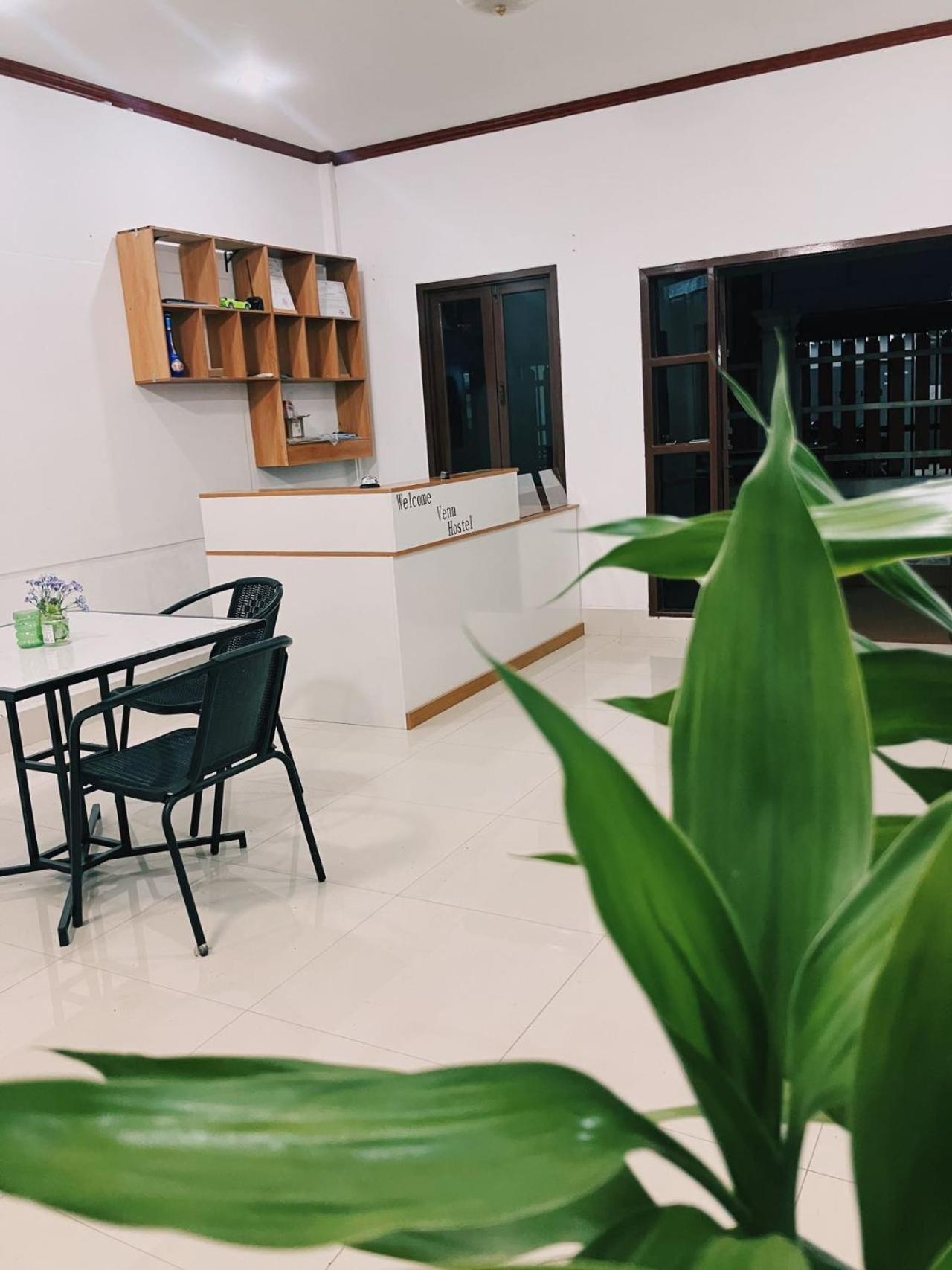 Venn Hostel В'єнтьян Екстер'єр фото